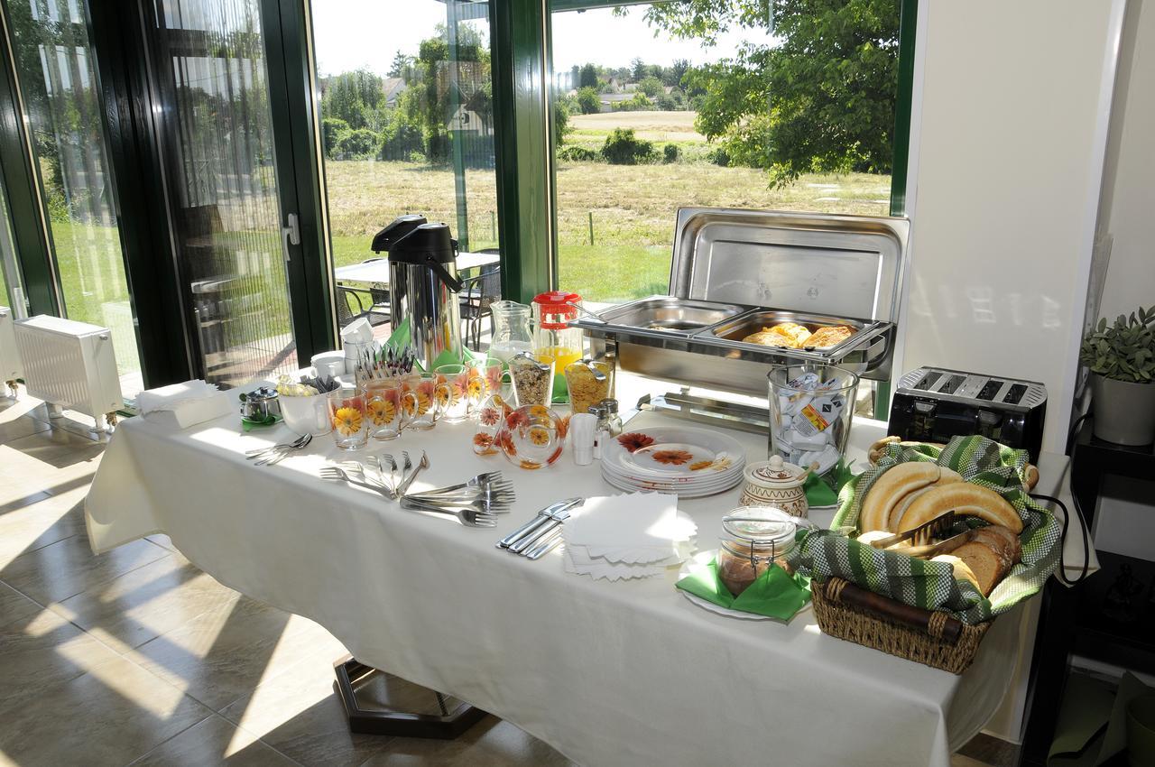 Szarszo Panzio Bed & Breakfast Balatonszarszo Eksteriør bilde
